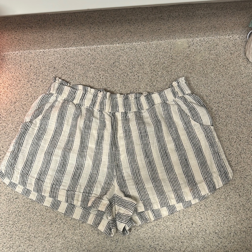Rip Curl High Waist Black and White Shorts